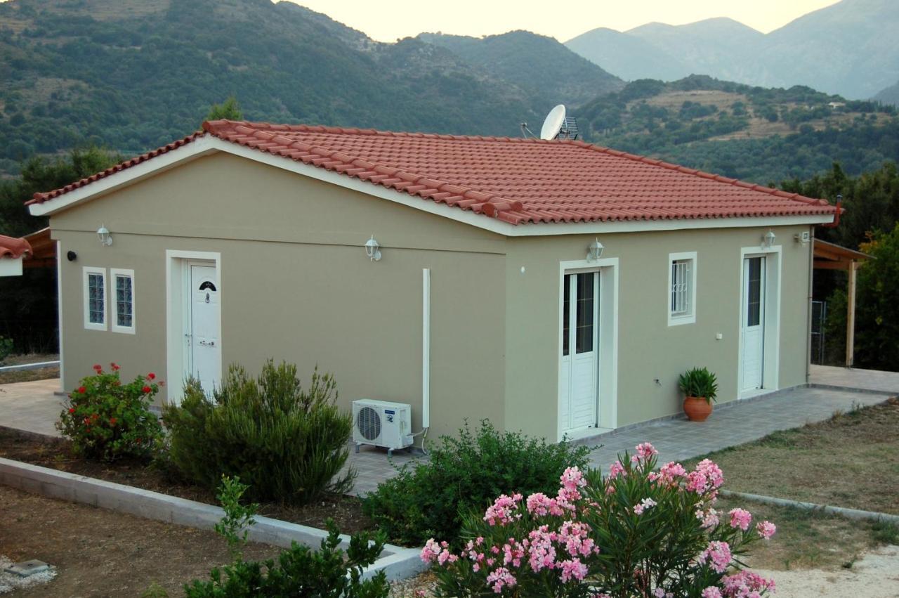 Blue Lagoon Villa Порос Екстер'єр фото