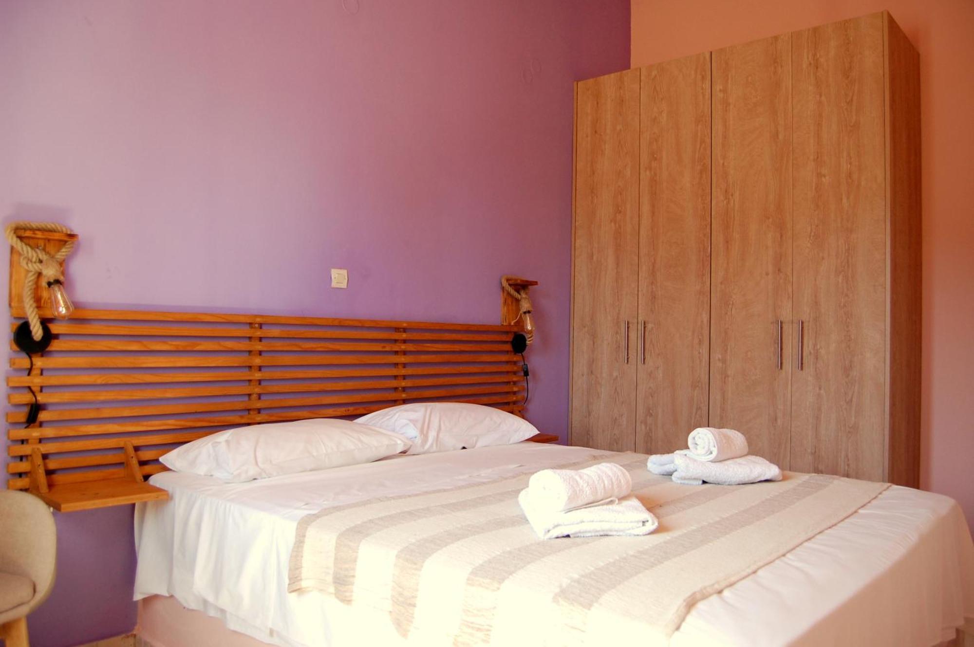 Blue Lagoon Villa Порос Екстер'єр фото