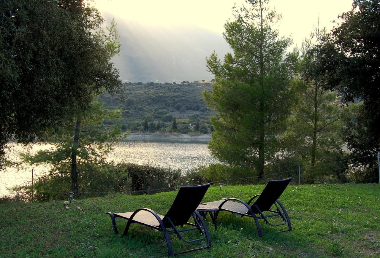 Blue Lagoon Villa Порос Екстер'єр фото